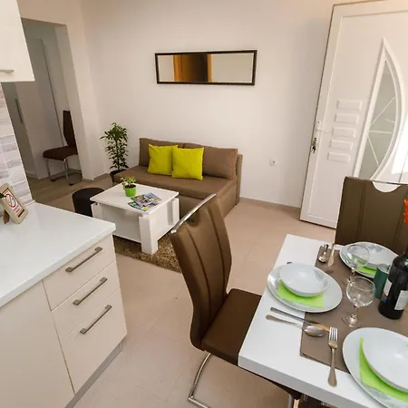 Gorgeous In Knin With Kitchen *